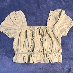 Paper crane light green scrunch top